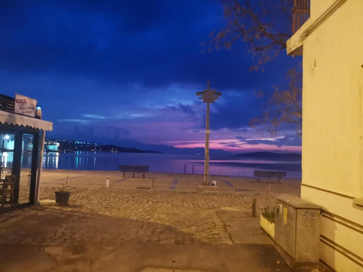 Limon Otel Foça Buitenkant foto