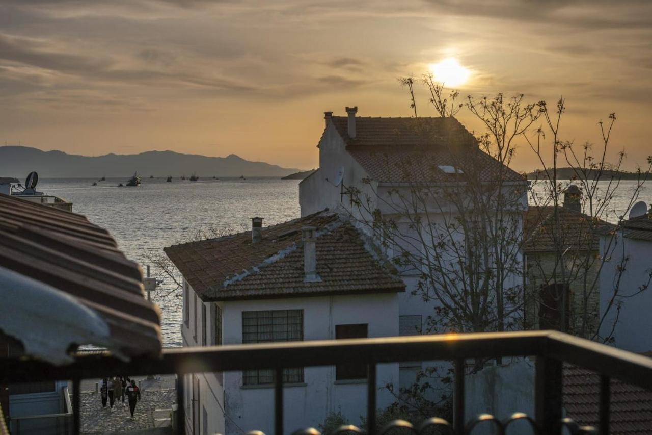 Limon Otel Foça Buitenkant foto
